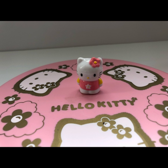 2/$40 Hello Kitty Lunar new year candy box - Picture 2 of 8